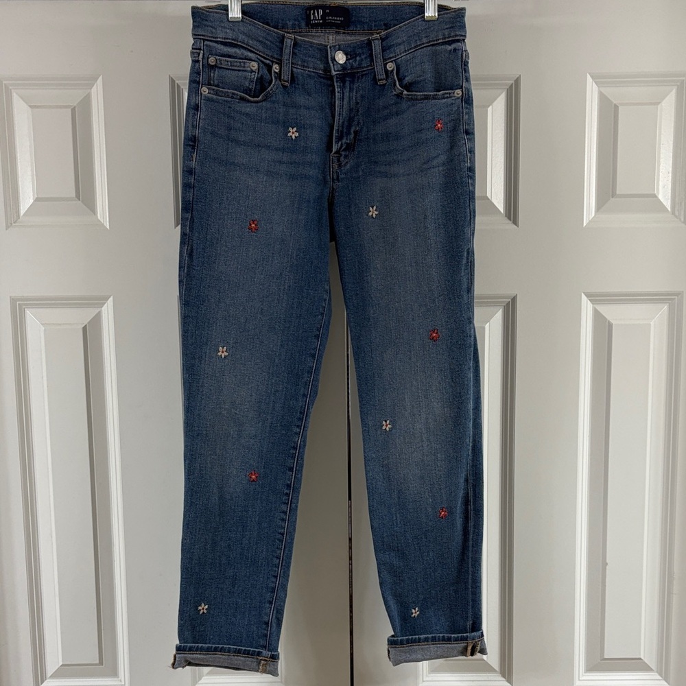 GAP Girlfriend Embroidered Blue Jeans. Wear Cuffed or Uncuffed. Great Condition.